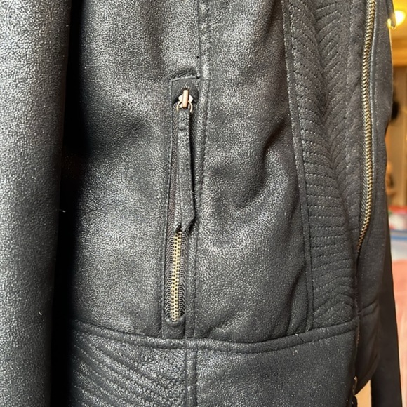 ***PRELOVED*** Hugo Boss Vegan Leather Moto Jacket - Picture 4 of 12